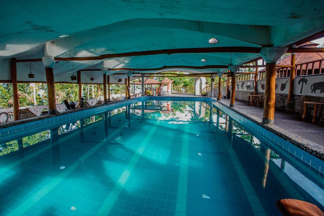 Atremaru Jungle Retreat Hotel Puerto Princesa Bagian luar foto