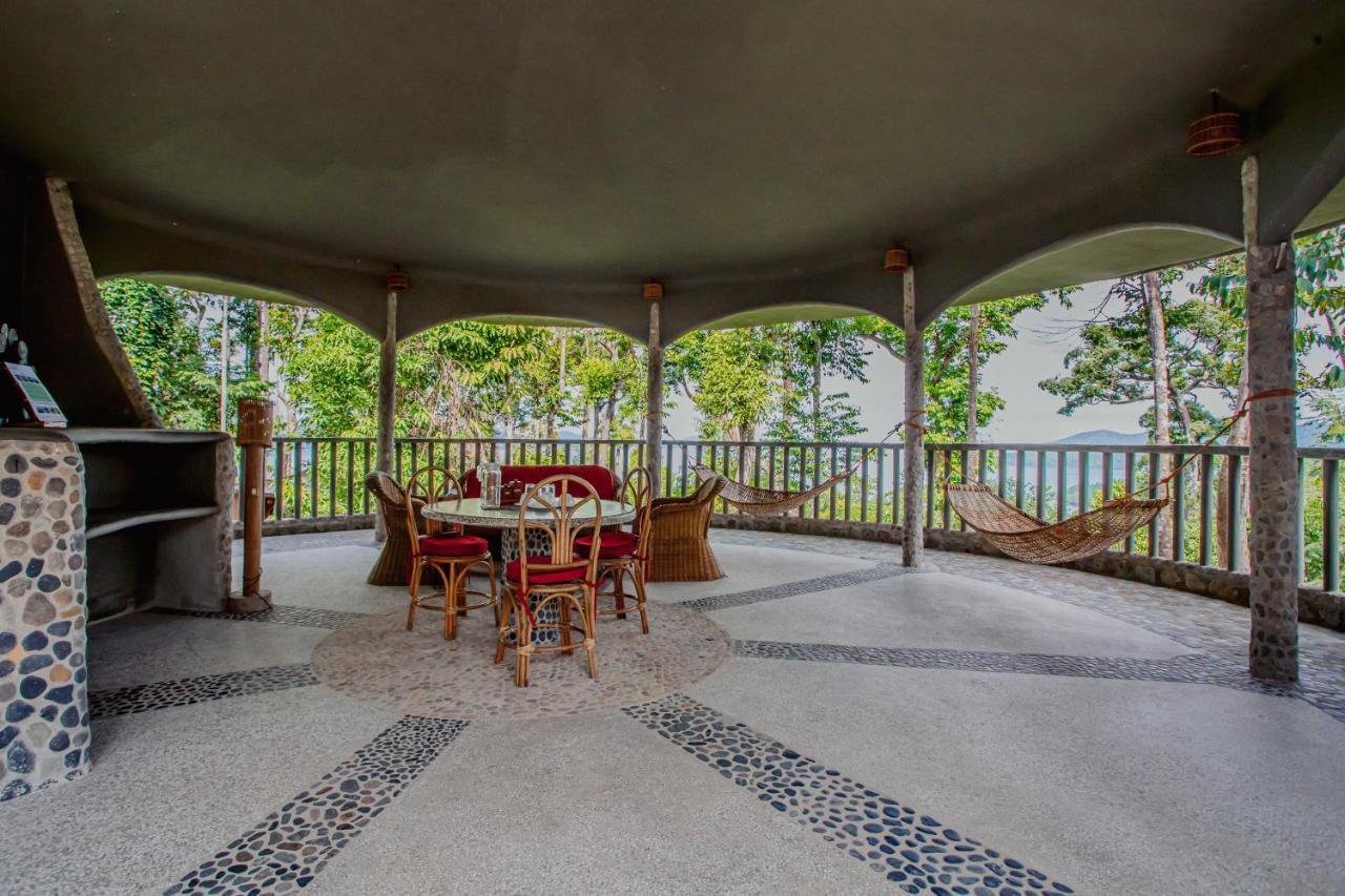 Atremaru Jungle Retreat Hotel Puerto Princesa Bagian luar foto